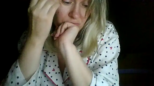 Mary888x online show from June 2026 07:04:01 PM