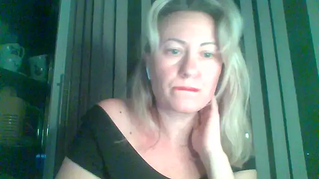 Mary888x online show from February 2025 06:15:02 PM