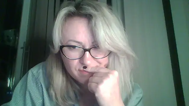 Mary888x online show from February 2025 09:05:02 PM