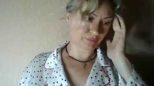 Mary888x online show from June 2026 06:27:01 PM