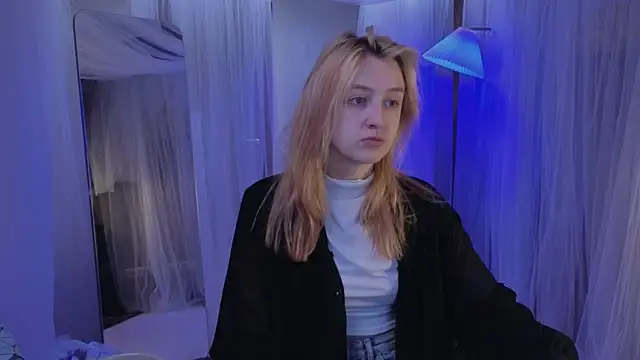 aishiro online show from November 2025 05:30:01 AM