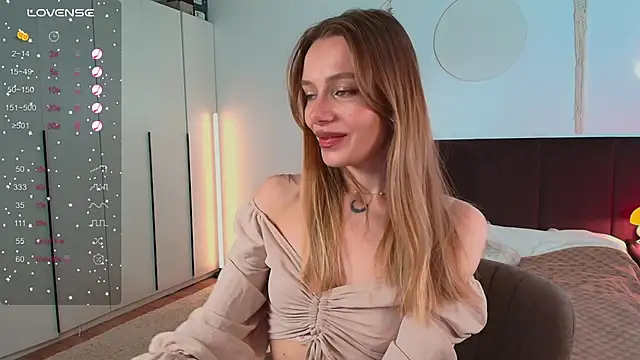 LunaticaBae online show from October 2025 02:58:02 AM