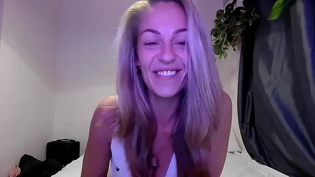 Edenfox- online show from September 2025 10:12:01 PM