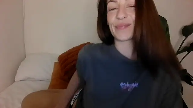 Snapshot of Edenfox- chatting on February 2026 12:55:02 AM Edenfox- online show from February 2026 12:55:02 AM