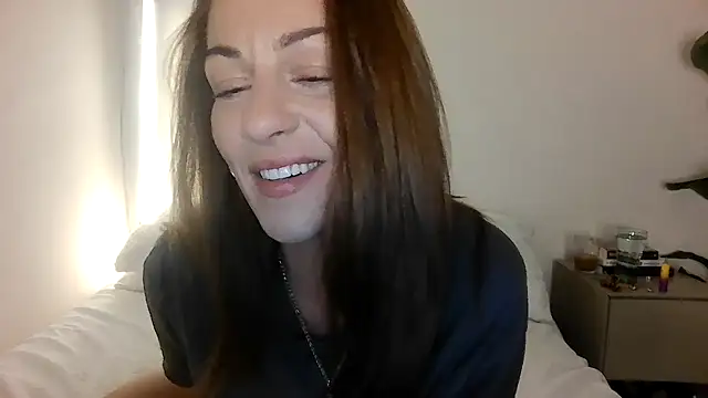 Edenfox- online show from March 2026 10:28:02 PM