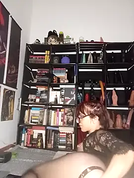 Snapshot of MirianaB chatting on December 2025 07:51:02 PM MirianaB online show from December 2025 07:51:02 PM