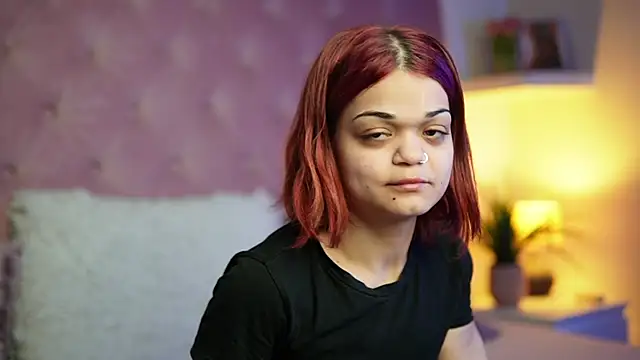 MaiaMini online show from April 2026 09:30:01 PM