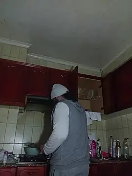 Snapshot of serpensy chatting on December 2025 08:25:01 PM serpensy online show from December 2025 08:25:01 PM