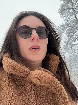 Snapshot of AvaFlowers6 chatting on January 2026 10:10:01 AM AvaFlowers6 online show from January 2026 10:10:01 AM