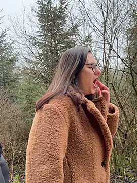 Snapshot of AvaFlowers6 chatting on November 2025 01:01:02 PM AvaFlowers6 online show from November 2025 01:01:02 PM