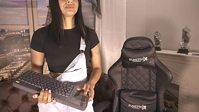 katia foxxx  online show from June 2026 05:32:01 PM