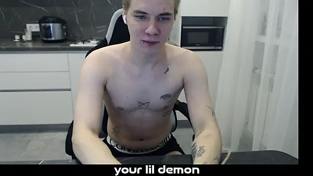 yourlildemon online show from February 2026 06:26:01 PM