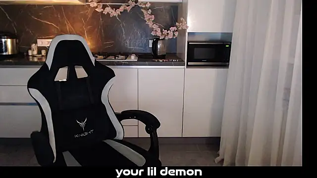 yourlildemon online show from March 2026 04:35:01 PM
