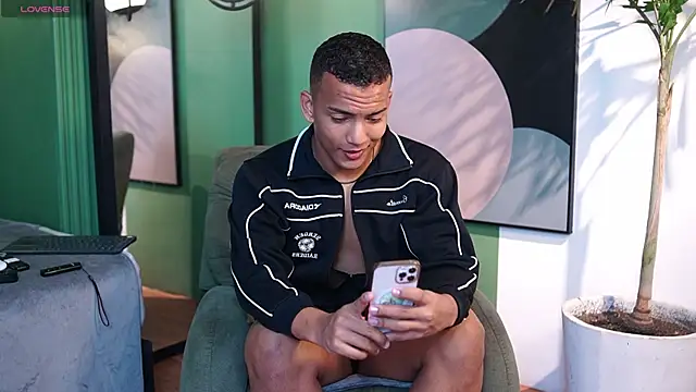 Rafa2004Cruz online show from November 2025 12:26:01 PM