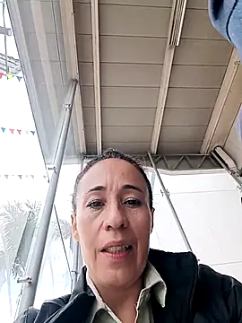 Snapshot of Coeur_de_luxure chatting on March 2026 03:13:02 PM Coeur de luxure online show from March 2026 03:13:02 PM