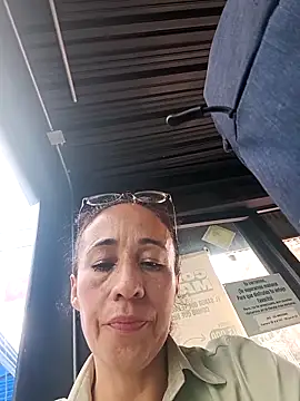 Coeur de luxure online show from November 2025 06:33:02 PM