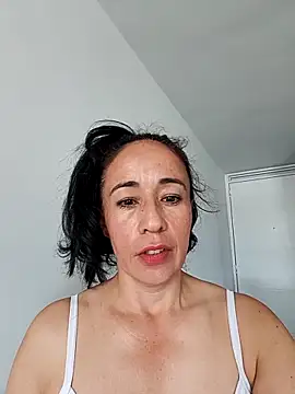 Snapshot of Coeur_de_luxure chatting on March 2026 02:51:01 PM Coeur de luxure online show from March 2026 02:51:01 PM