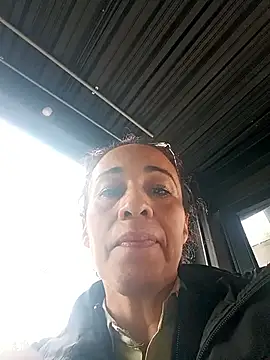 Coeur de luxure online show from November 2025 04:11:01 PM