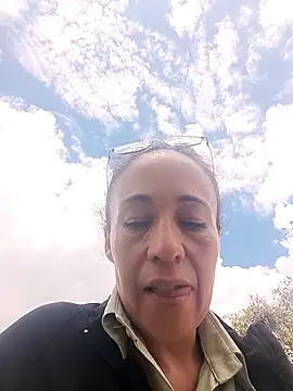 Coeur de luxure online show from October 2025 05:01:02 PM