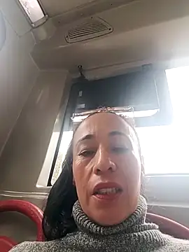 Snapshot of Coeur_de_luxure chatting on February 2026 02:58:02 PM Coeur de luxure online show from February 2026 02:58:02 PM