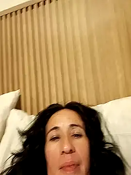 Coeur de luxure online show from March 2025 02:11:02 AM