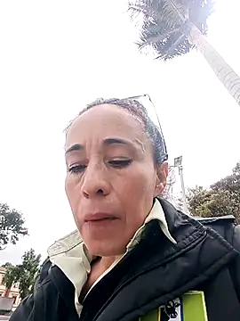 Coeur de luxure online show from October 2025 05:56:02 PM