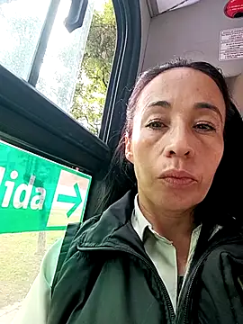 Snapshot of Coeur_de_luxure chatting on December 2025 12:30:03 PM Coeur de luxure online show from December 2025 12:30:03 PM