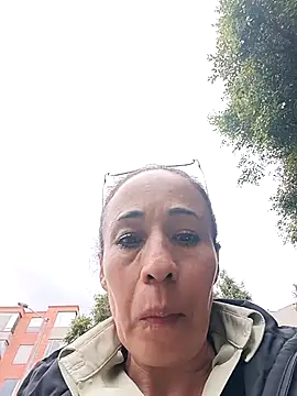 Coeur de luxure online show from November 2025 07:25:01 PM