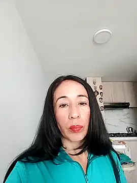 Snapshot of Coeur_de_luxure chatting on February 2026 02:48:01 PM Coeur de luxure online show from February 2026 02:48:01 PM