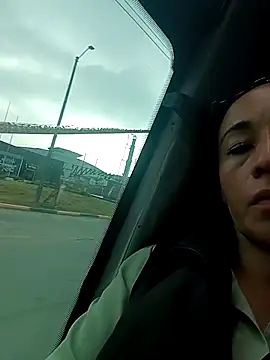 Snapshot of Coeur_de_luxure chatting on March 2026 12:11:01 PM Coeur de luxure online show from March 2026 12:11:01 PM