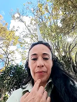 Coeur de luxure online show from November 2025 06:07:01 PM