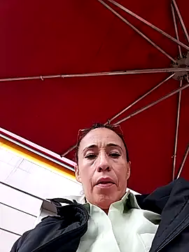 Snapshot of Coeur_de_luxure chatting on March 2026 01:25:01 PM Coeur de luxure online show from March 2026 01:25:01 PM