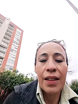 Snapshot of Coeur_de_luxure chatting on January 2026 01:59:01 PM Coeur de luxure online show from January 2026 01:59:01 PM