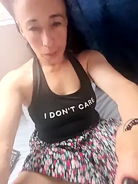 Snapshot of Coeur_de_luxure chatting on February 2026 02:02:01 PM Coeur de luxure online show from February 2026 02:02:01 PM