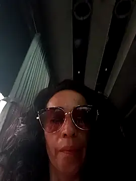 Coeur de luxure online show from March 2025 01:01:01 PM