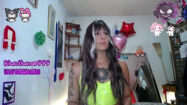 Snapshot of purplekattlyn chatting on March 2025 07:14:02 PM purplekattlyn online show from March 2025 07:14:02 PM