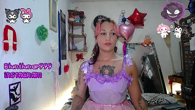 Snapshot of purplekattlyn chatting on March 2025 05:52:01 AM purplekattlyn online show from March 2025 05:52:01 AM