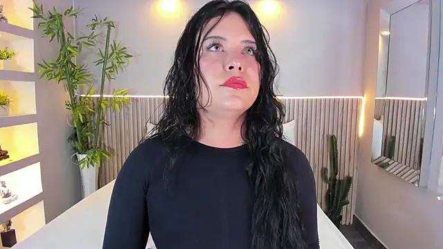 Snapshot of GeorginaReyes chatting on October 2025 10:43:02 PM GeorginaReyes online show from October 2025 10:43:02 PM