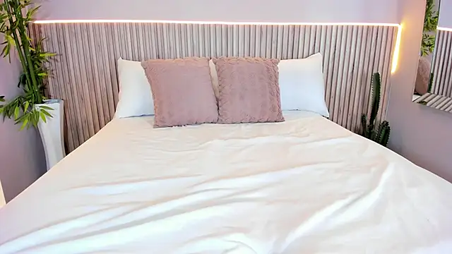 Snapshot of GeorginaReyes chatting on September 2025 10:53:01 PM GeorginaReyes online show from September 2025 10:53:01 PM