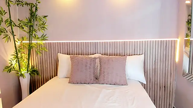 Snapshot of GeorginaReyes chatting on March 2025 10:42:01 PM GeorginaReyes online show from March 2025 10:42:01 PM