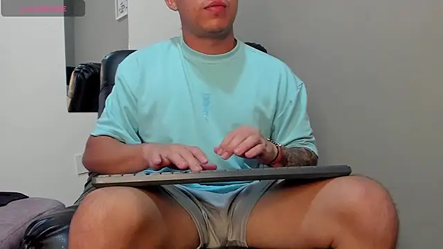 mattiwsmorris  online show from February 2026 02:31:02 AM