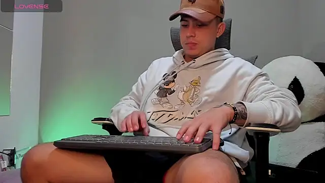 mattiwsmorris  online show from October 2025 03:38:02 AM