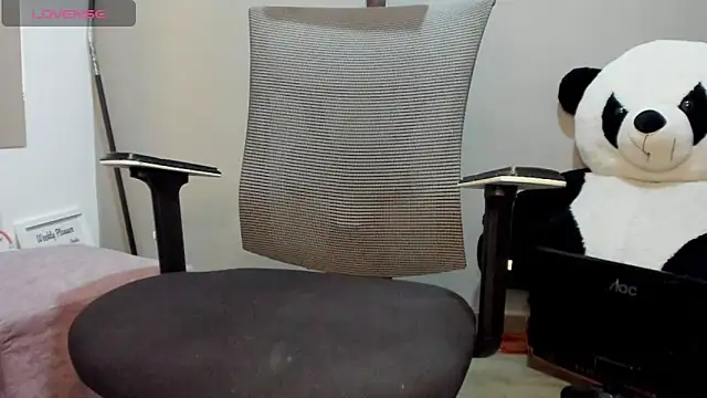 mattiwsmorris  online show from October 2025 05:50:01 AM