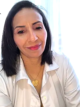 Snapshot of Mrsvictoriaaa chatting on October 2025 07:35:01 PM Mrsvictoriaaa online show from October 2025 07:35:01 PM