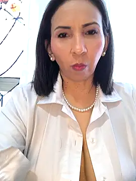 Snapshot of Mrsvictoriaaa chatting on October 2025 06:52:02 PM Mrsvictoriaaa online show from October 2025 06:52:02 PM