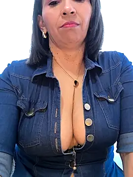 Mrsvictoriaaa online show from September 2025 04:29:01 PM
