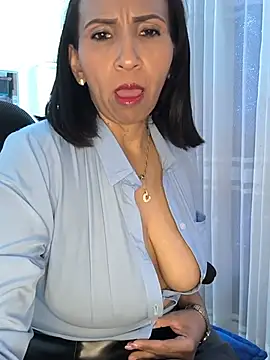 Snapshot of Mrsvictoriaaa chatting on July 2026 07:15:01 PM Mrsvictoriaaa online show from July 2026 07:15:01 PM