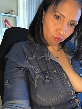 Snapshot of Mrsvictoriaaa chatting on July 2026 08:15:01 PM Mrsvictoriaaa online show from July 2026 08:15:01 PM