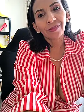 Mrsvictoriaaa online show from April 2026 08:38:02 PM