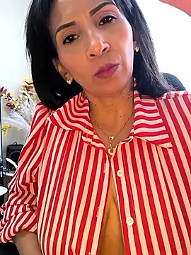 Mrsvictoriaaa online show from April 2026 08:21:01 PM